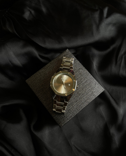 Luxury Silver Stainless Steel Wristwatch – Grey Dial
